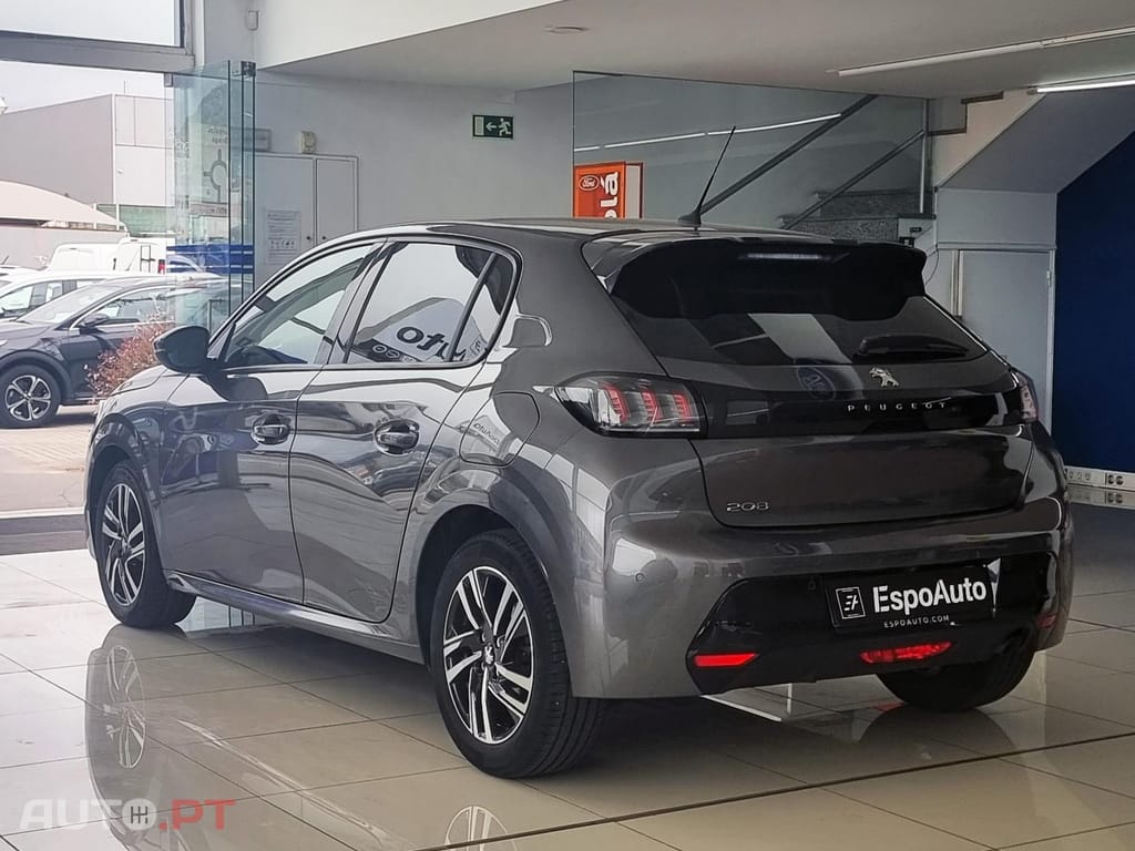 Peugeot 208 1.2 PureTech Allure Pack EAT8