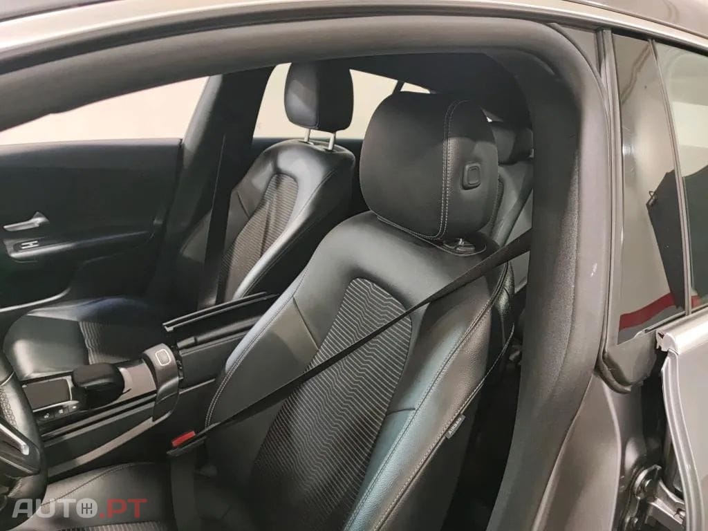 Mercedes-Benz CLA 250 e Shooting Brake Style Plus