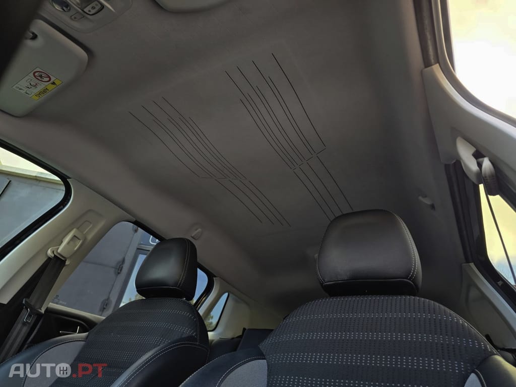 Peugeot 2008 1.6 BlueHDi Allure