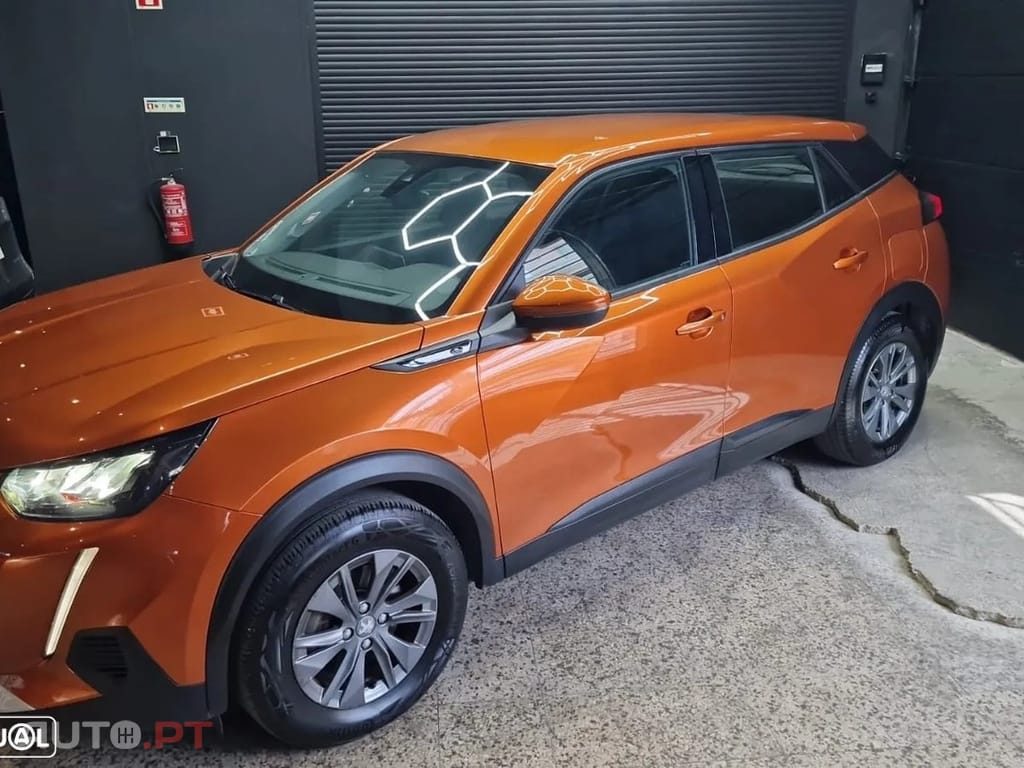 Peugeot E-2008 50 kWh Active Pack