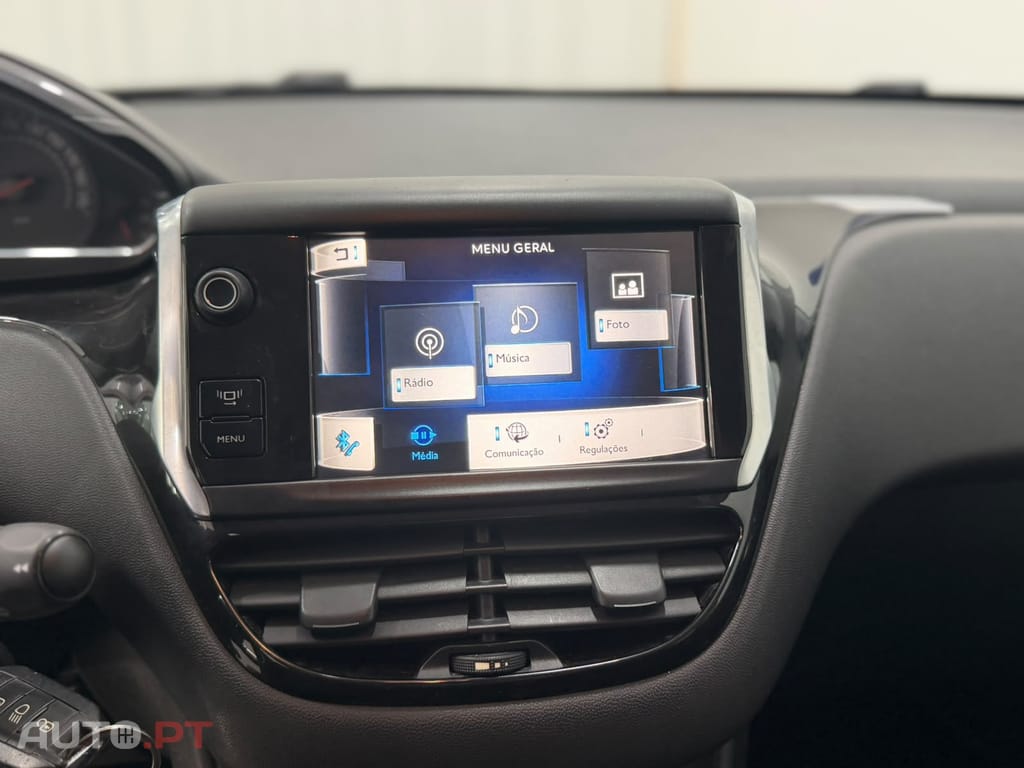 Peugeot 208 1.4 HDi Active
