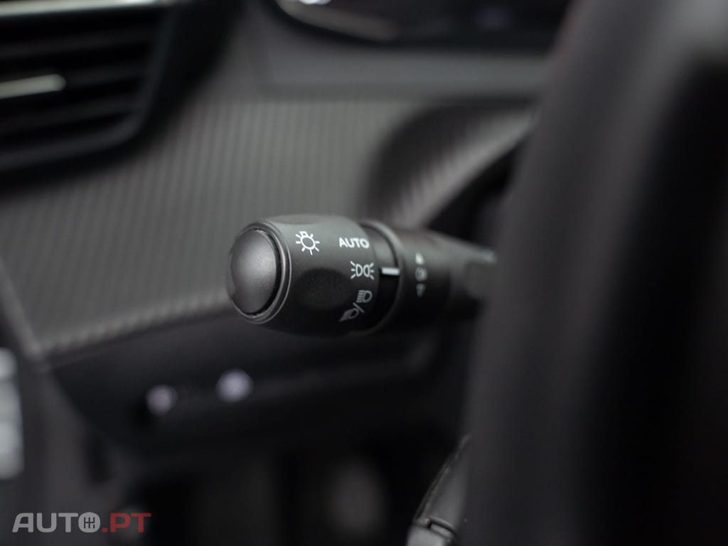 Peugeot 2008 1.2 PureTech Active Pack