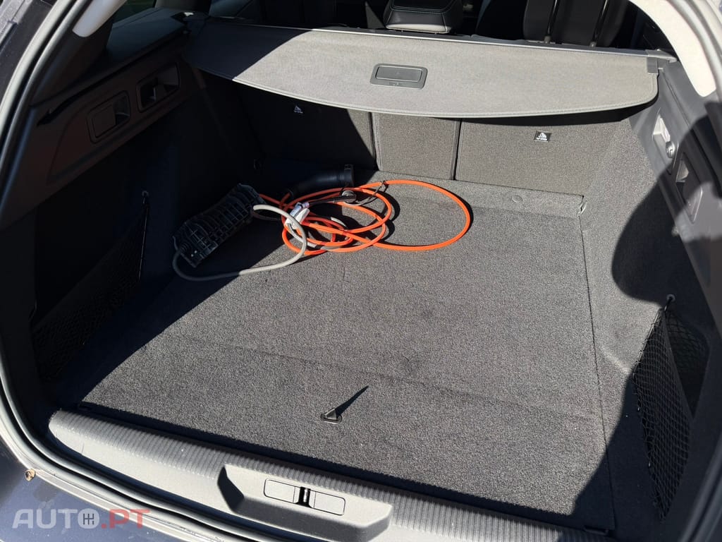 Peugeot 308 SW 1.6 Hybrid Allure Pack e-EAT8