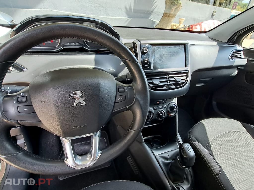 Peugeot 208 1.2 PureTech Style