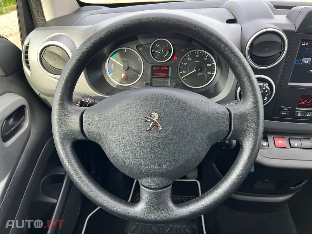 Peugeot E-Partner 50 kWh Premium Standard