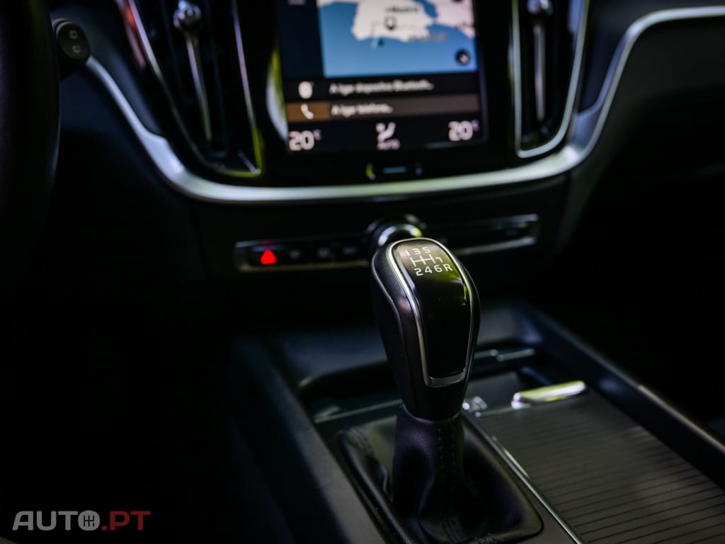Volvo V60 2.0 D3 Momentum