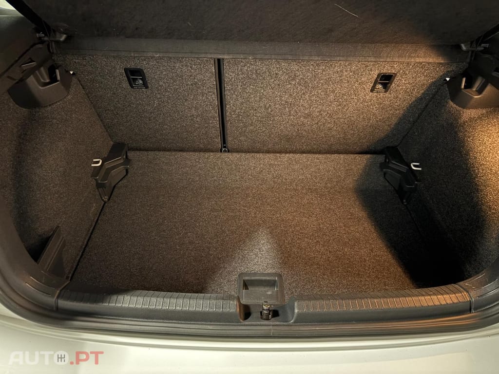 Volkswagen Polo 1.6 TDI Confortline DSG