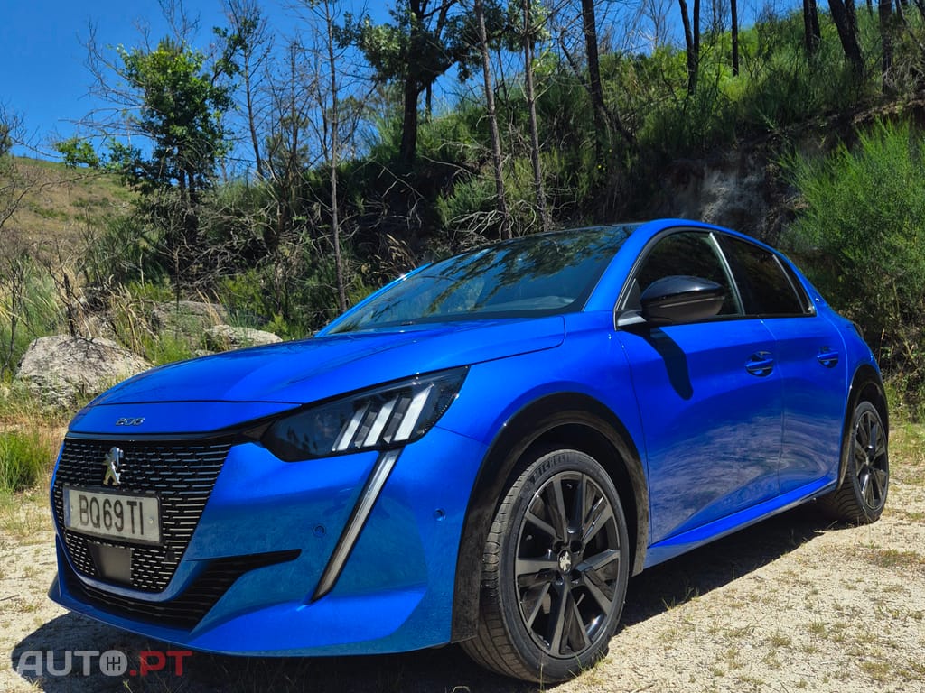 Peugeot 208 GT PACK EAT8