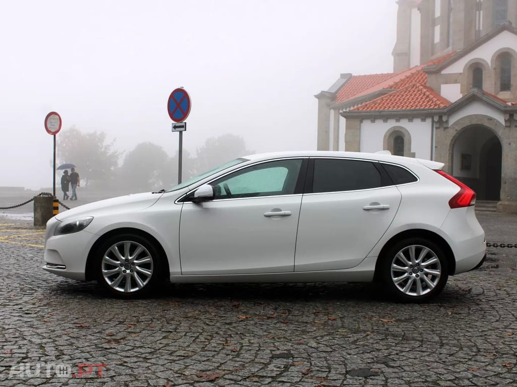 Volvo V40 1.6 D2 Momentum Eco