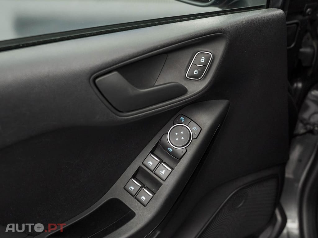 Ford Fiesta 1.0 EcoBoost MHEV Connected