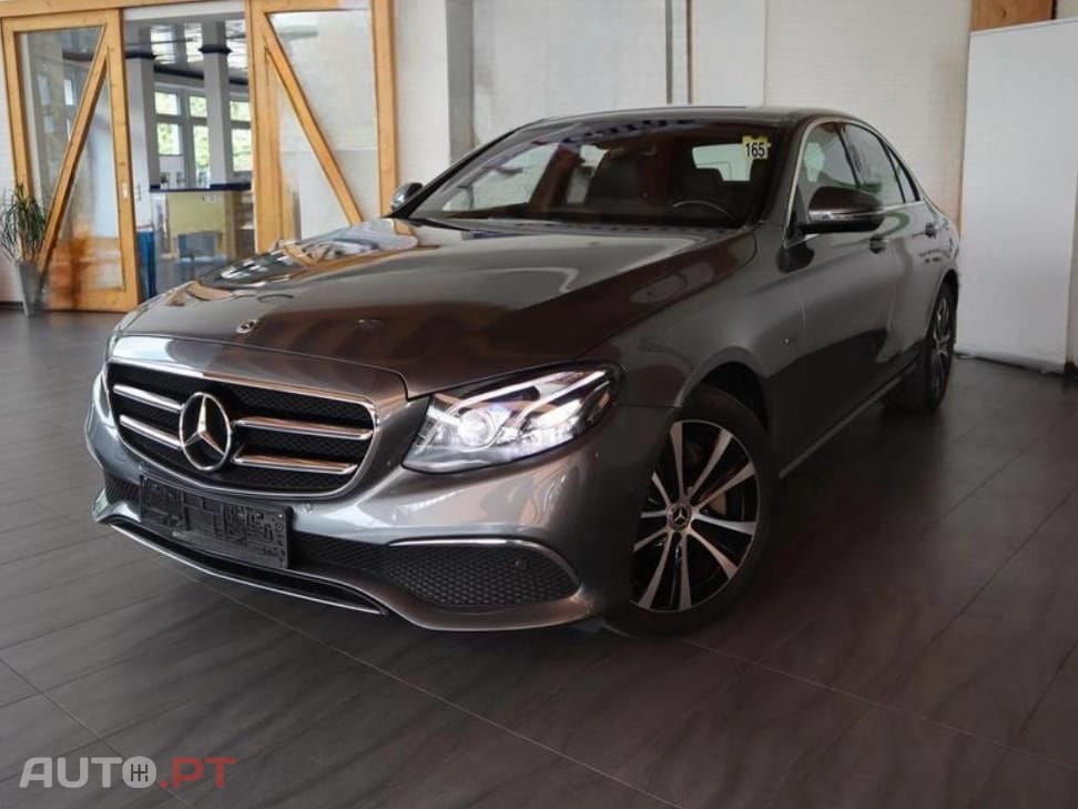 Mercedes-Benz E 300 de 9G Avantgarde