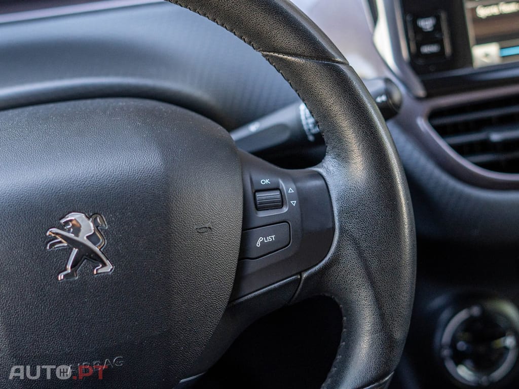 Peugeot 2008 1.2 PureTech Style