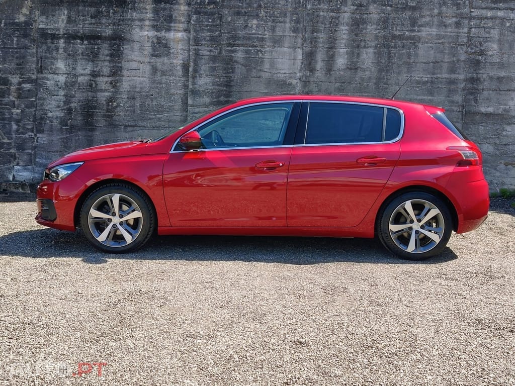 Peugeot 308 1.2 PureTech Allure J17 — fotografia 14