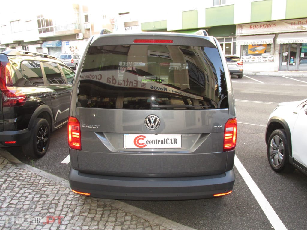 Volkswagen Caddy KingCab 2.0 TDI Business DSG