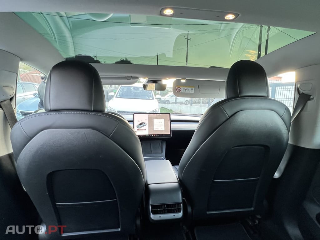 Tesla Model 3 Long-Range Dual Motor AWD