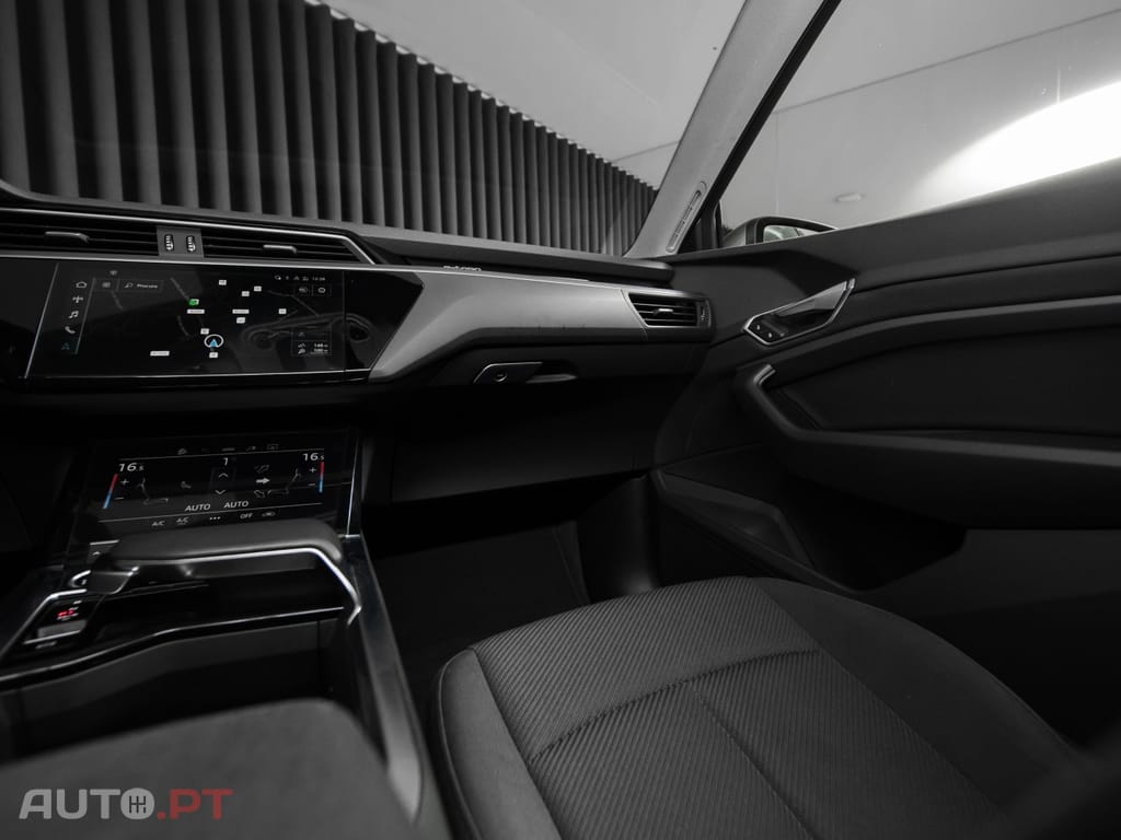 Audi E-Tron 55 quattro Advanced