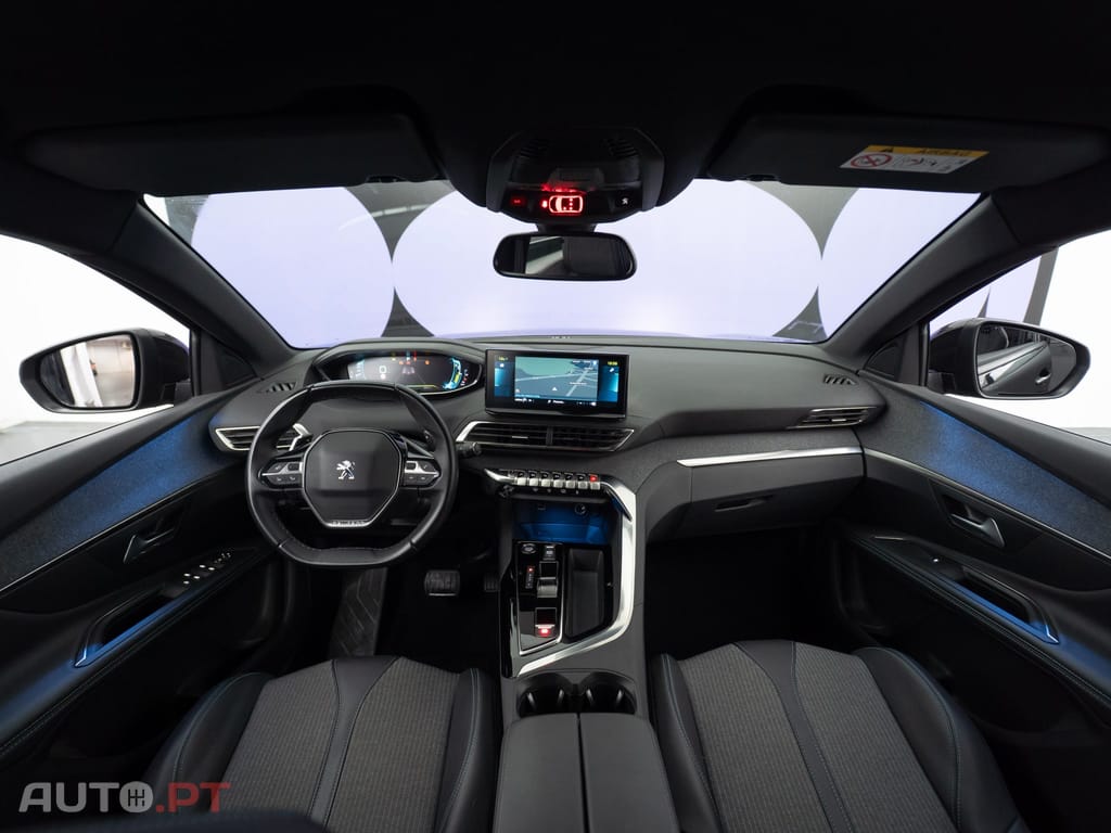 Peugeot 3008 1.6 Hybrid Allure e-EAT8