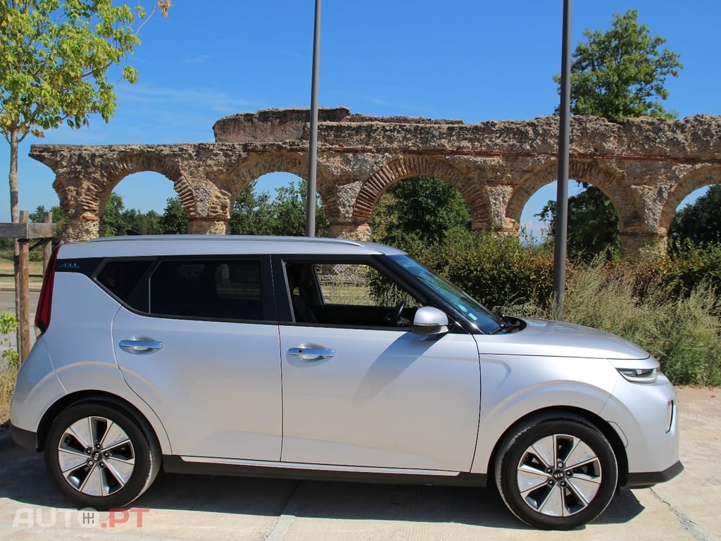 Kia Soul 64kWh