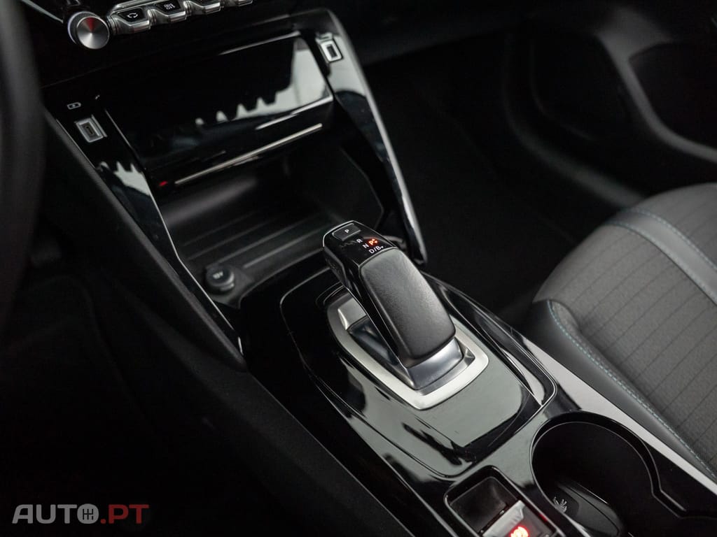 Peugeot E-208 50 kWh Allure