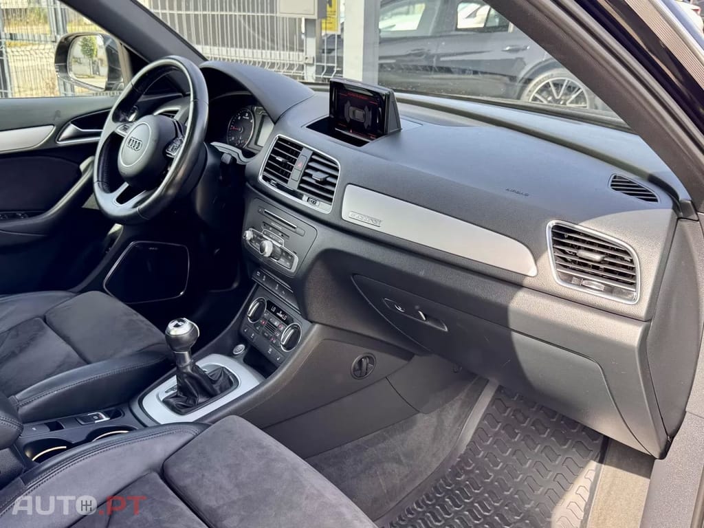 Audi Q3 2.0 TDI quattro Sport S tronic