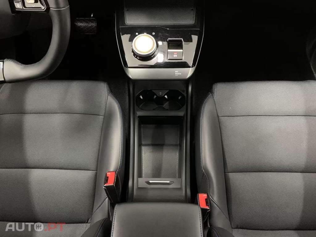 MG MG4 Luxury 64kWh I.V.A DEDUTIVEL 