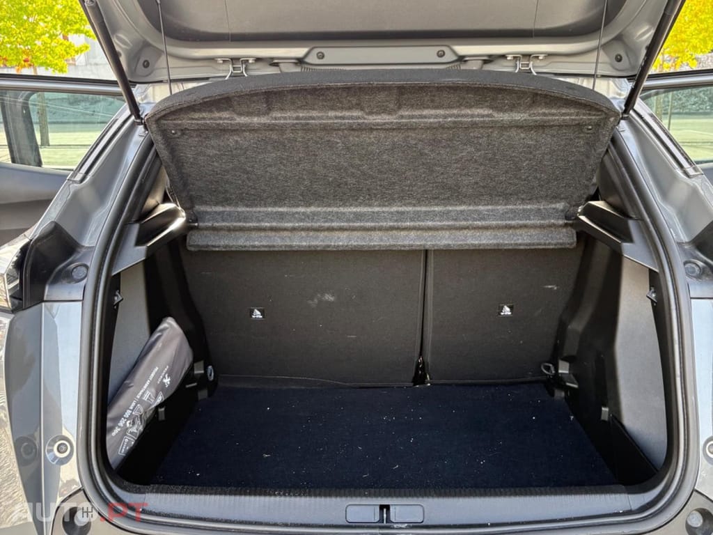 Peugeot 2008 1.2 PureTech Allure