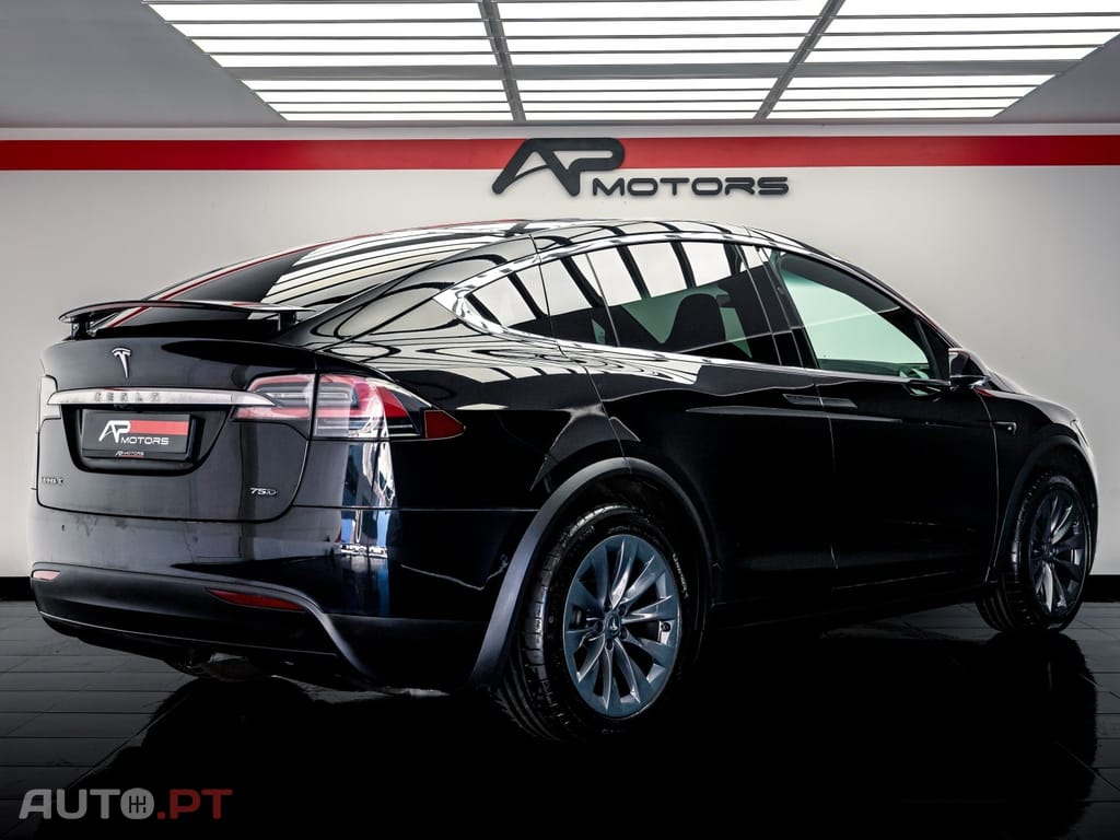 Tesla Model X 75