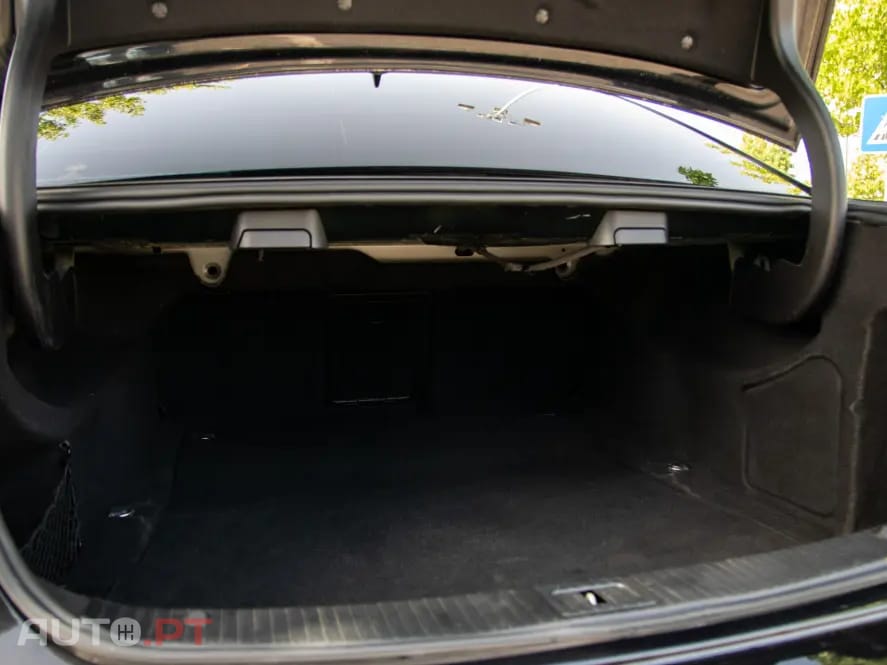 Mercedes-Benz E 220 BlueTEC 9G-TRONIC Avantgarde