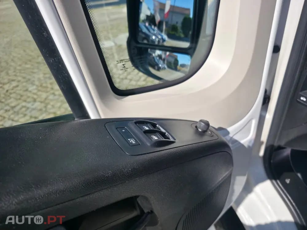 Peugeot Boxer Outro