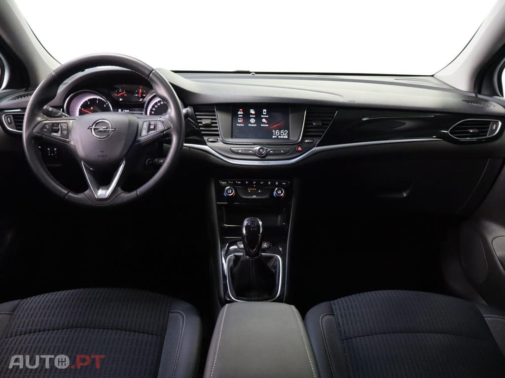 Opel Astra 1.5 Turbo  Design & Tech ST