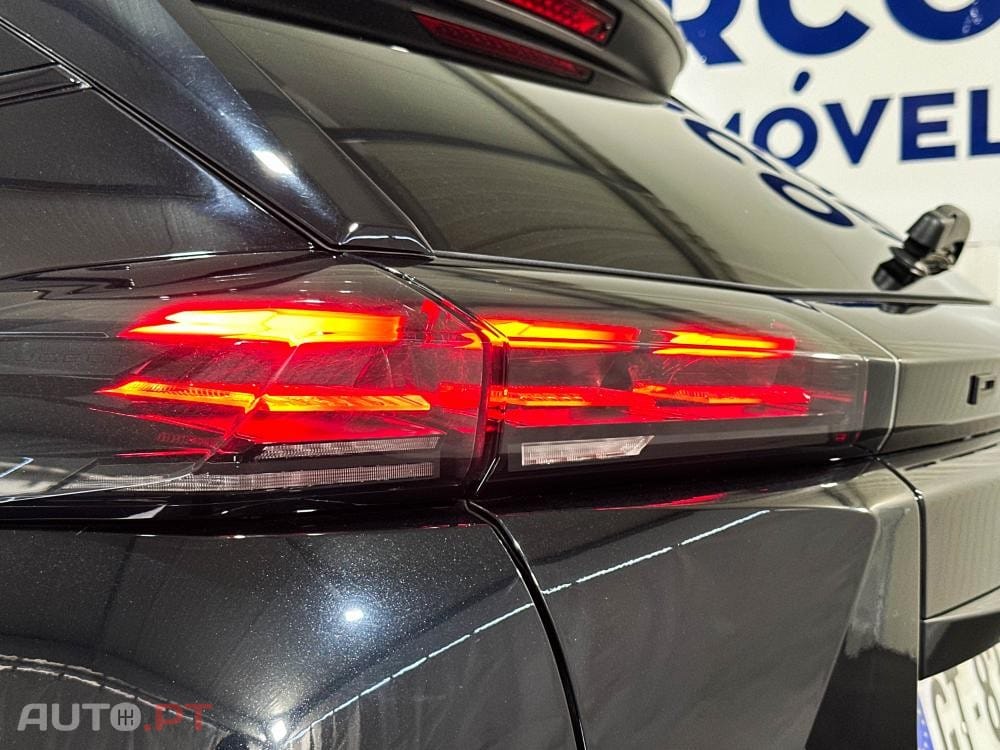 Peugeot E-2008 54 kWh GT