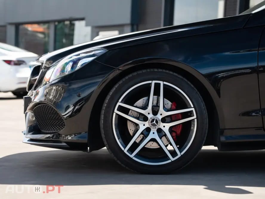 Mercedes-Benz E 220 CDI Elegance BE Auto.