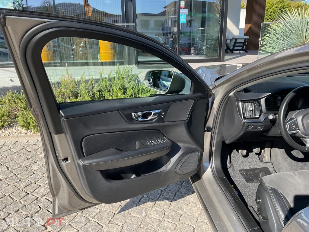 Volvo V60 2.0 D3