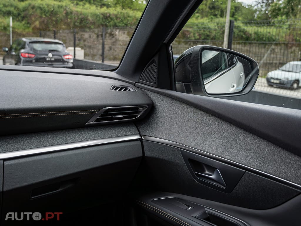 Peugeot 3008 1.5 BlueHDi GT Line EAT8