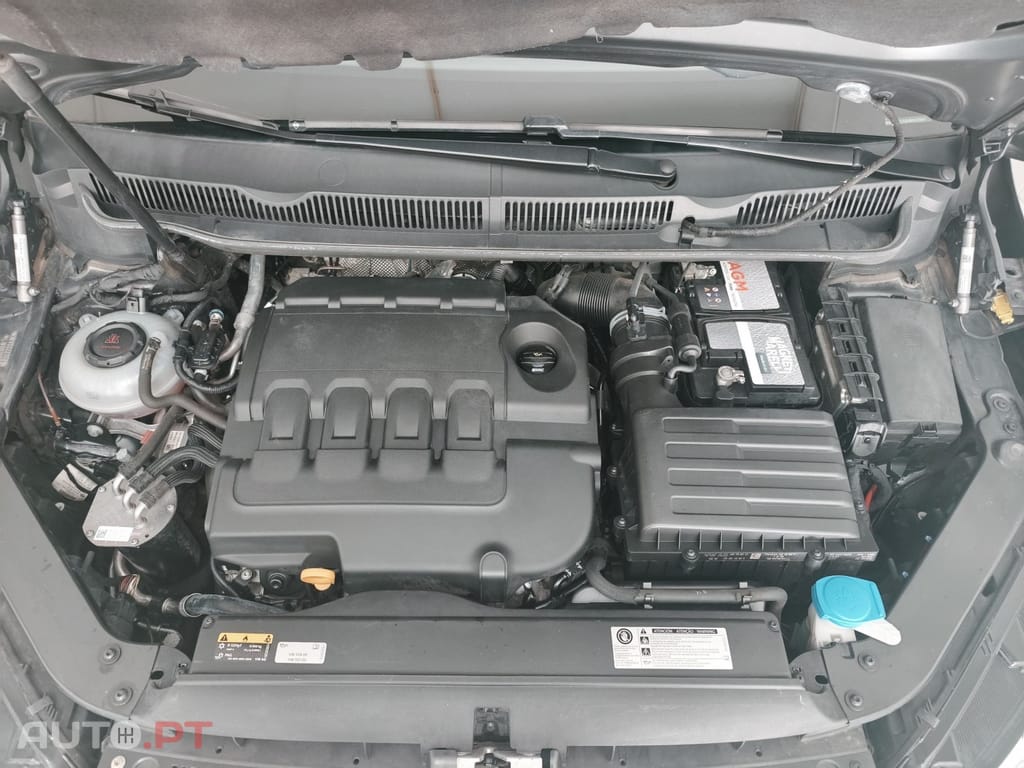 Volkswagen Touran 2.0 TDI Confortline DSG
