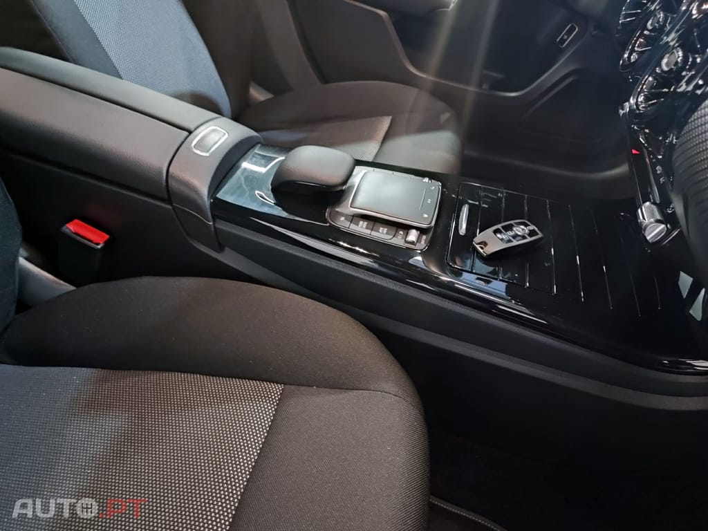 Mercedes-Benz A 180 Business Solution