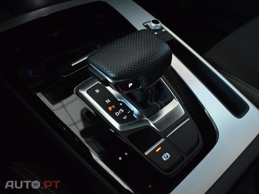 Audi Q5 50 TFSIe quattro Advance S tronic