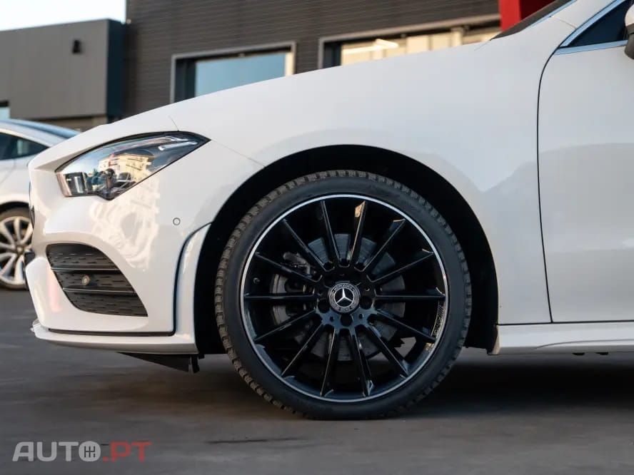 Mercedes-Benz CLA 250 e 8G-DCT AMG Line