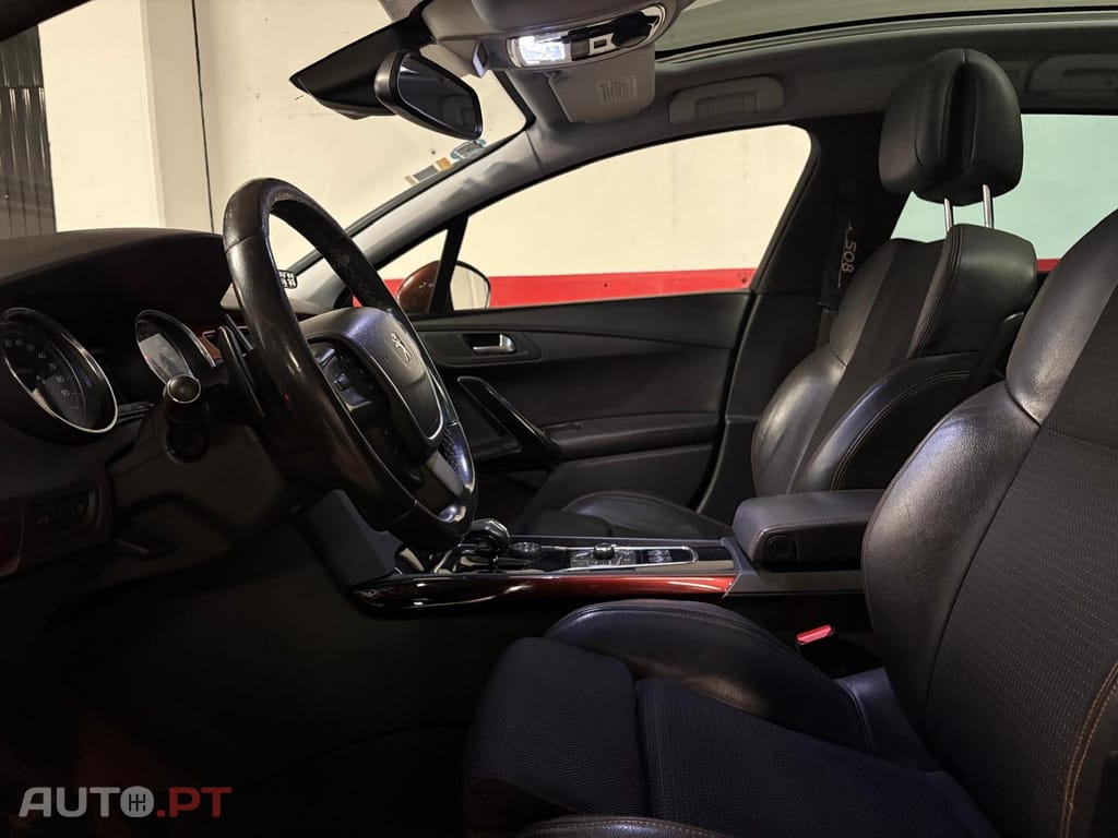 Peugeot 508 RXH 2.0 HDi Hybrid4 2-Tronic