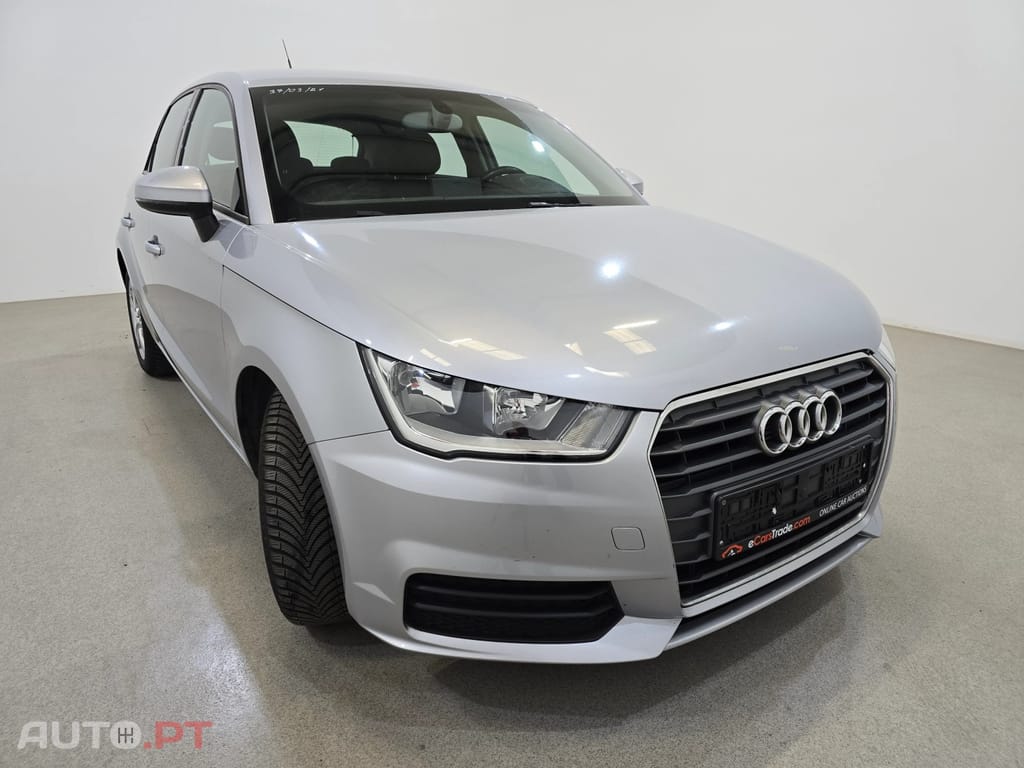 Audi A1 1.4 TDI - Navi Klima