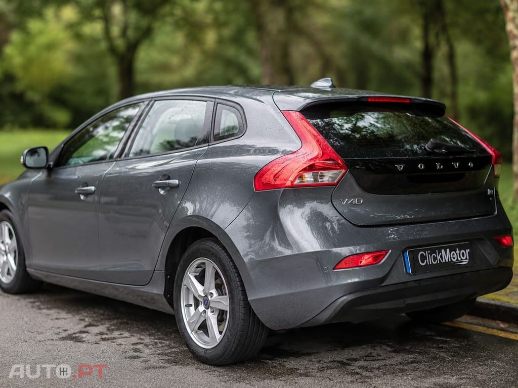 Volvo V40 1.6 D2