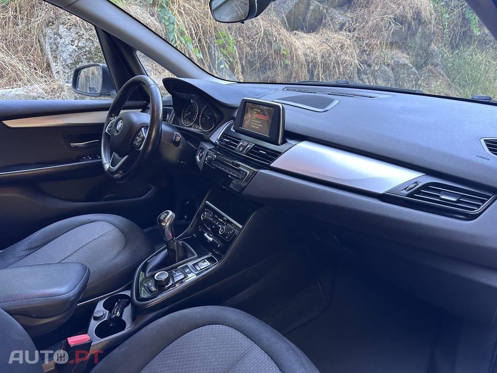 BMW 216 d Line Luxury