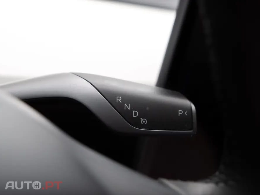 Tesla Model 3 Standard Range Plus RWD