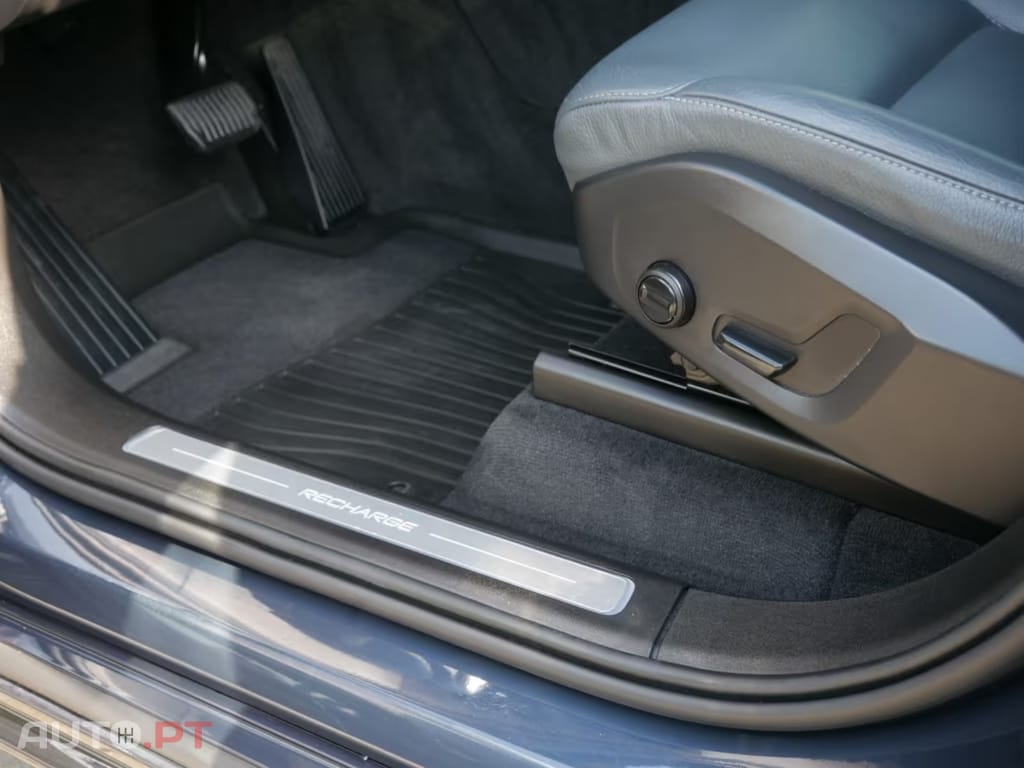 Volvo XC90 T8 I.V.A DEDUTÍVEL