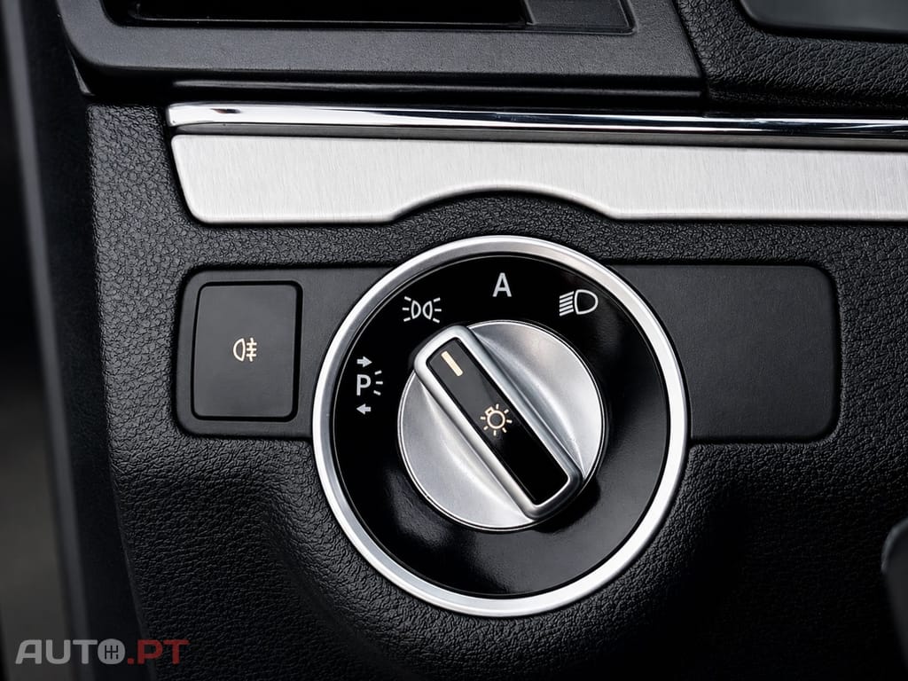 Mercedes-Benz E 250 CDi Avantgarde BE Auto