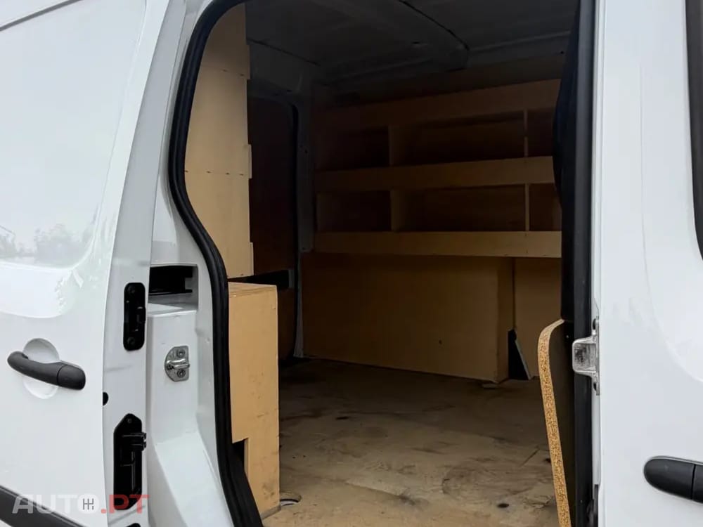 Renault Kangoo Outro