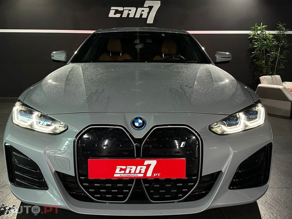 BMW i4 eDrive40 Pack Desportivo M Pro