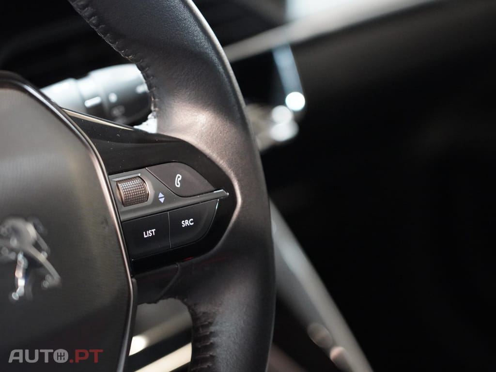 Peugeot E-208 50 kWh Allure