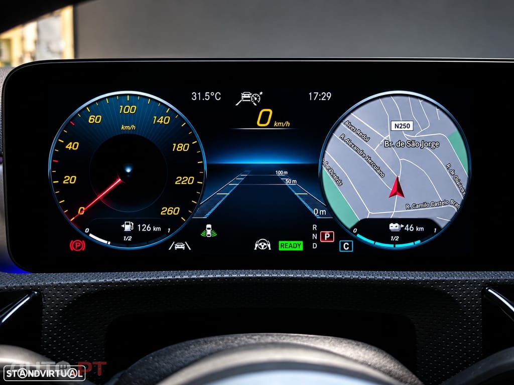 Mercedes-Benz A 250 e AMG Line