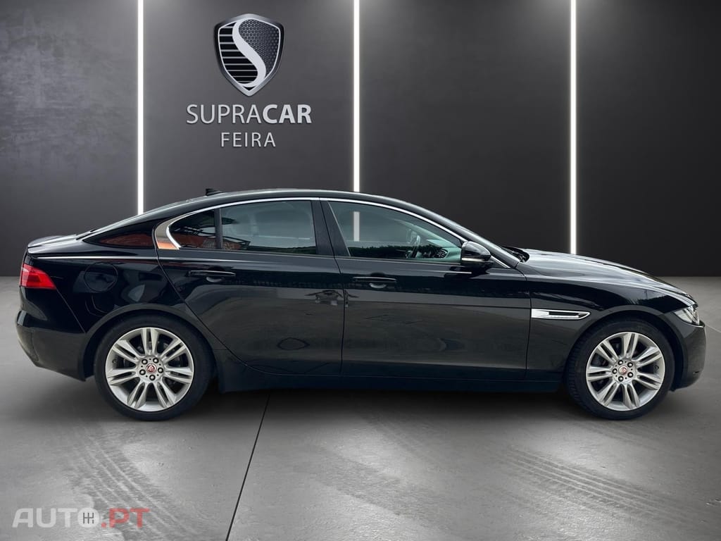 Jaguar XE 2.0 D Prestige Aut.